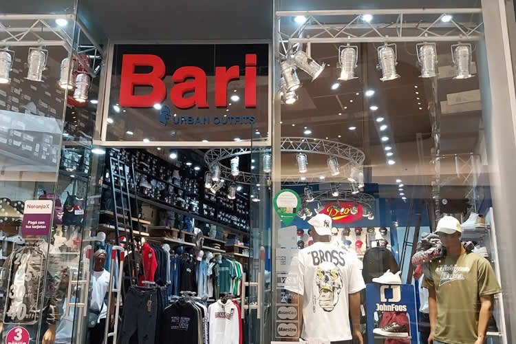 Fachada sucursal Bari Paso del Bosque Local 44